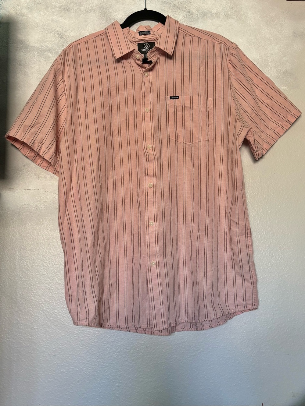 Volcom Short Sleeve Button Down Shirt Pink XL Casual Striped Summer Beachy Top